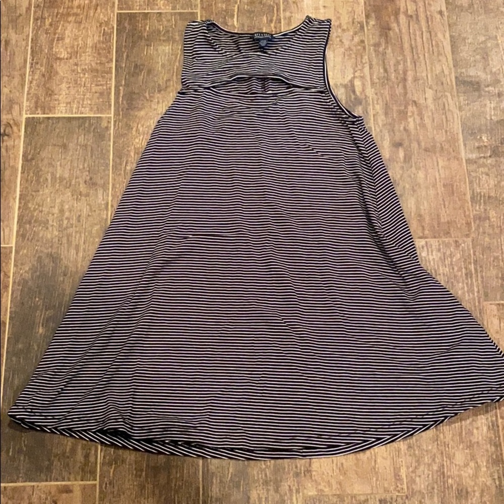 Women’s dress